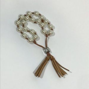 SALE♦️3/$25 Chico’s Bracelet Faux Pearl Leather
